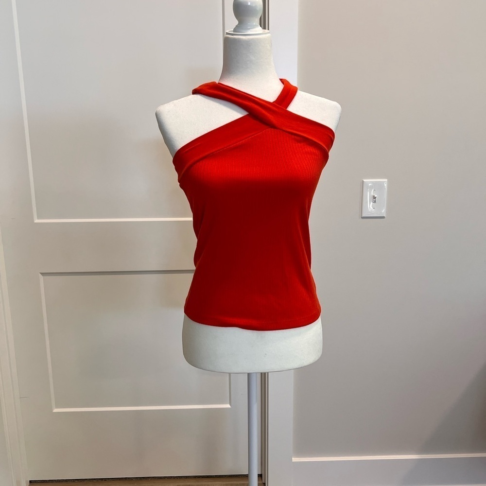 Evereve Red Crisscross One-Shoulder Tank